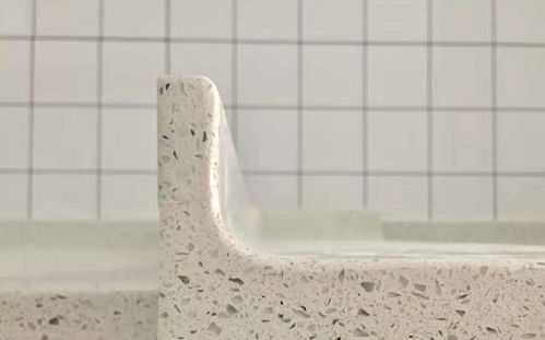 櫥柜臺(tái)面用人造石好還是不銹鋼的好 師傅說漏嘴,真后悔沒早知道